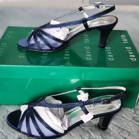 NWOT David Tate Navy Satin 6W Sandals - Picture 4 of 7